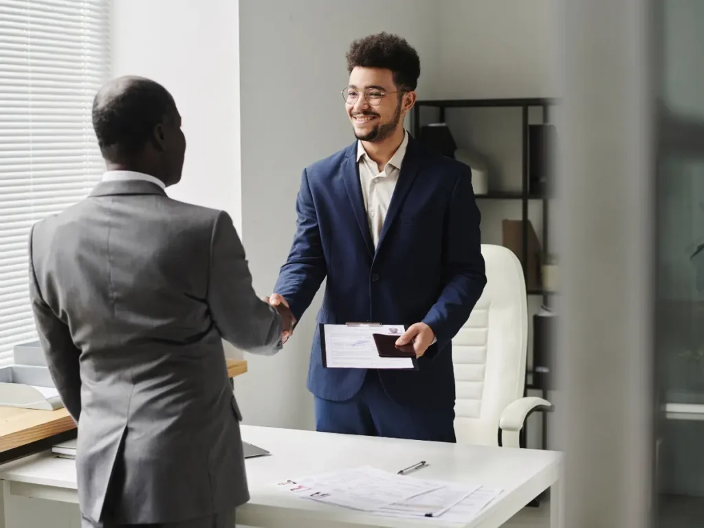 Dubai work visa services helping professionals obtain employment visas and legal work authorization in the UAE