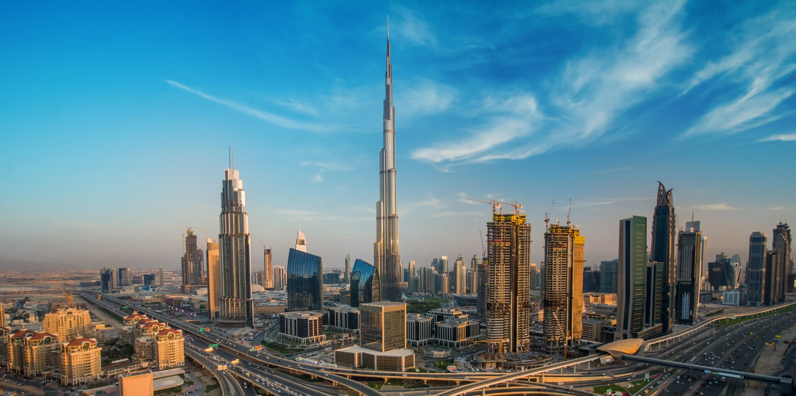 Dubai free zones providing freelance licenses, permits, and business opportunities for independent professionals